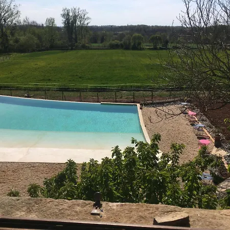 Bed & Breakfast Ecuries De Saint Maurice- De Gondou *