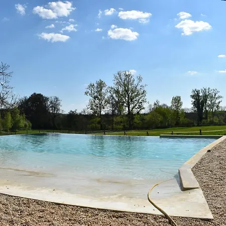 Bed & Breakfast Ecuries De Saint Maurice- De Gondou *