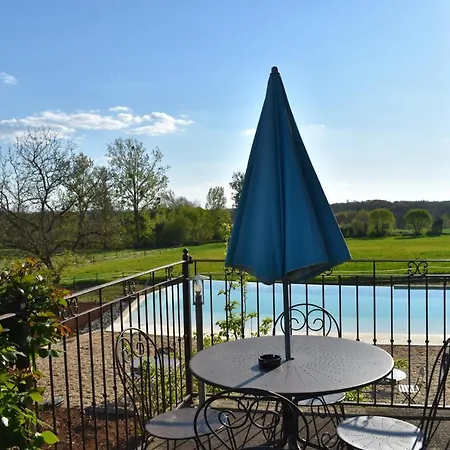 Bed & Breakfast Ecuries De Saint Maurice- De Gondou