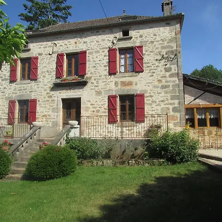 Ecuries De Saint Maurice- De Gondou Bed & Breakfast *