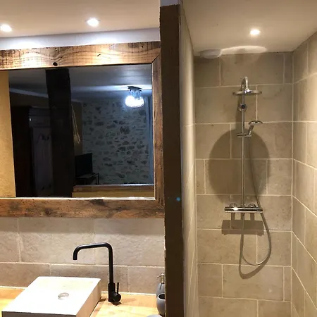 Ecuries De Saint Maurice- De Gondou 4*