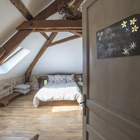 Bed & Breakfast Ecuries De Saint Maurice- De Gondou *