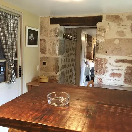 Ecuries De Saint Maurice- De Gondou Bed & Breakfast *