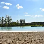 Ecuries De Saint Maurice- De Gondou Bed & Breakfast Lacapelle-Marival