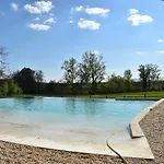 Bed & Breakfast Ecuries De Saint Maurice- De Gondou 4*