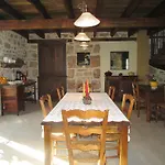 Ecuries De Saint Maurice- De Gondou 4* Lacapelle-Marival