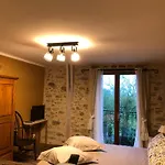 Ecuries De Saint Maurice- De Gondou 4* Lacapelle-Marival