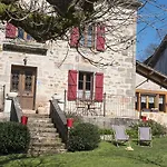 Bed & Breakfast Ecuries De Saint Maurice- De Gondou 4*