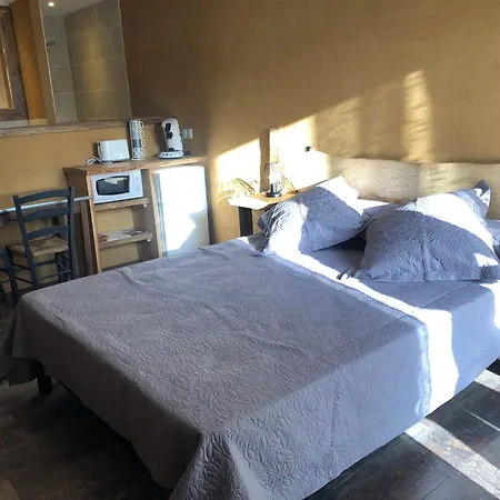 Ecuries De Saint Maurice- De Gondou Lacapelle-Marival