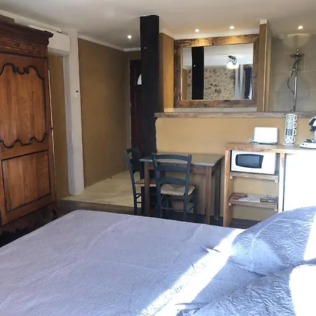 Ecuries De Saint Maurice Bed and breakfast