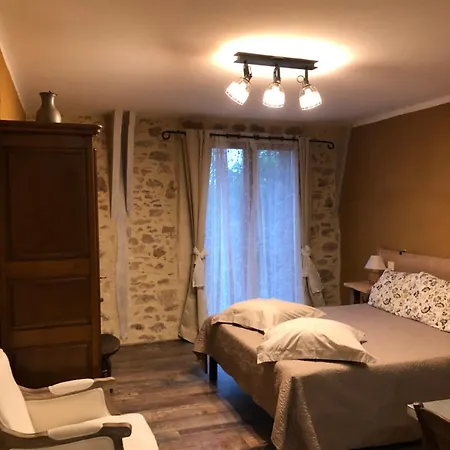 Ecuries De Saint Maurice- De Gondou 4*