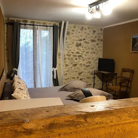 Ecuries De Saint Maurice- De Gondou