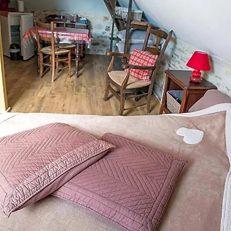 Ecuries De Saint Maurice- De Gondou Bed & Breakfast 4*