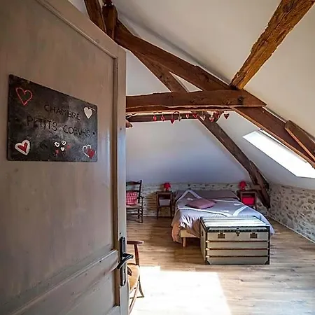 Ecuries De Saint Maurice- De Gondou Bed & Breakfast Lacapelle-Marival