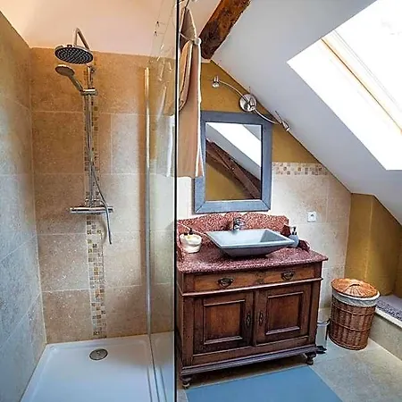 Bed & Breakfast Ecuries De Saint Maurice- De Gondou