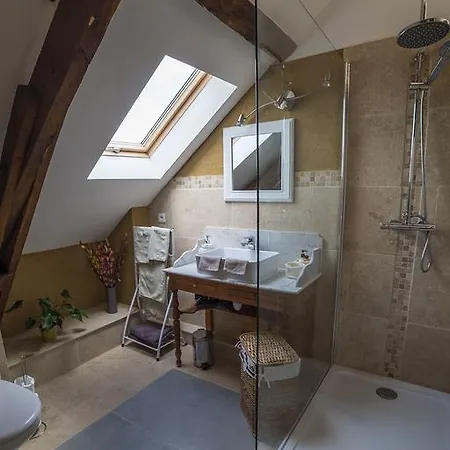 Oda ve Kahvaltı Ecuries De Saint Maurice- De Gondou Lacapelle-Marival