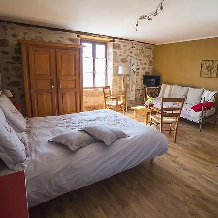 Ecuries De Saint Maurice- De Gondou 4* Lacapelle-Marival