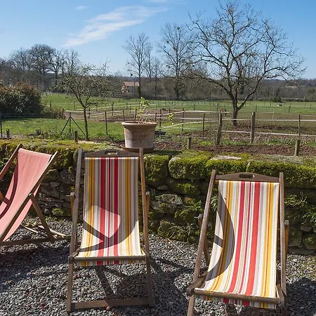 Ecuries De Saint Maurice- De Gondou 4* Lacapelle-Marival