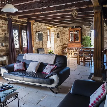 Oda ve Kahvaltı Ecuries De Saint Maurice- De Gondou 4*