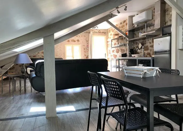 Ecuries De Saint Maurice- De Gondou Bed and breakfast Lacapelle-Marival